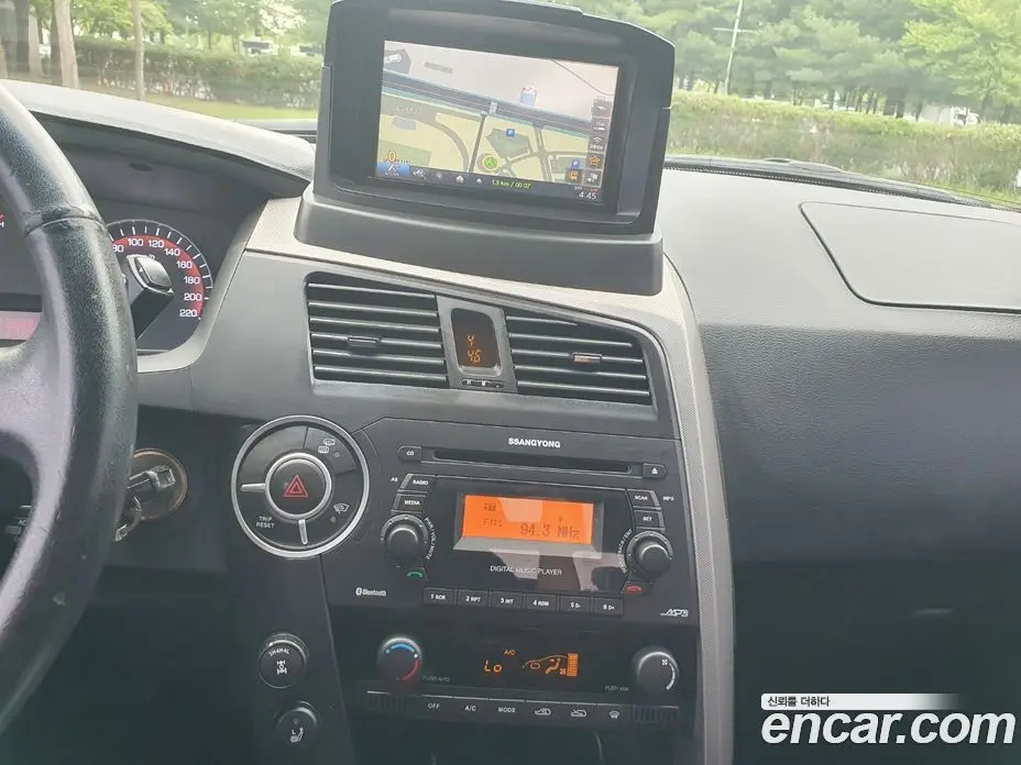 SsangYong Korando 2014 2.0 автомат (гидро), фото 15 SsangYong Korando 2014 2.0 автомат (гидро), фото 15