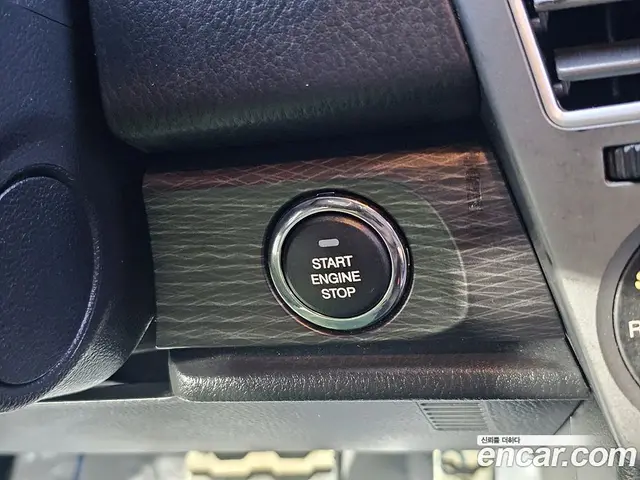 SsangYong Korando 2017 2.2 автомат (гидро), миниатюра 12