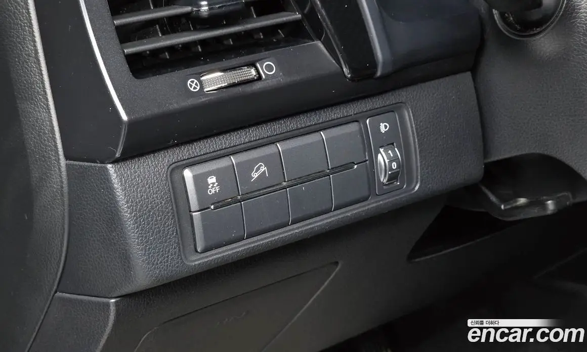SsangYong Rexton 2020 2.2 автомат (гидро), фото 15 SsangYong Rexton 2020 2.2 автомат (гидро), фото 15