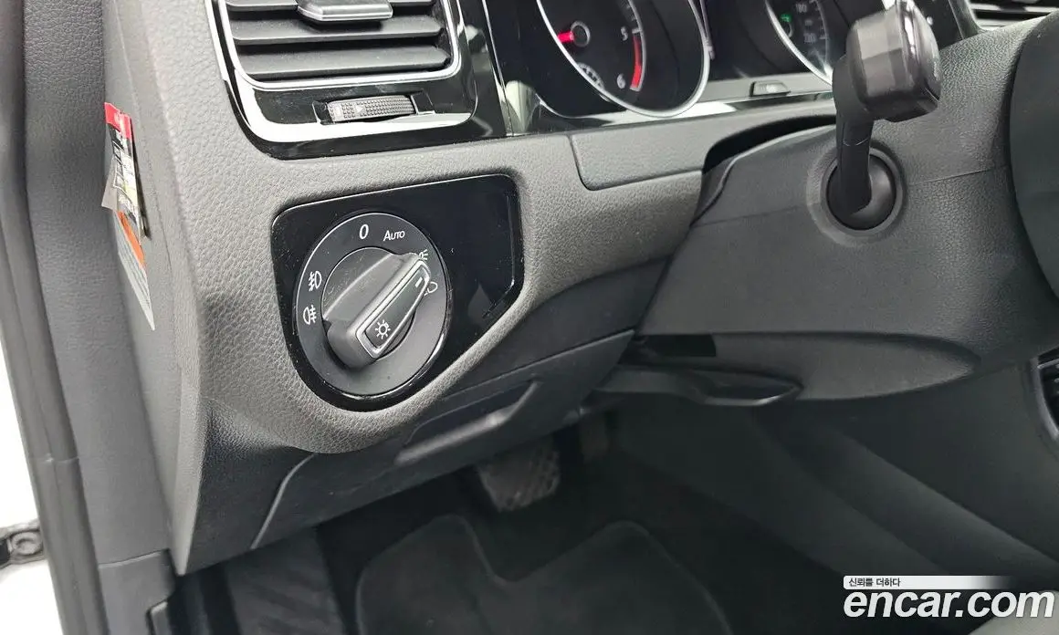 Volkswagen Golf 2014 2.0 автомат (гидро), фото 15 Volkswagen Golf 2014 2.0 автомат (гидро), фото 15