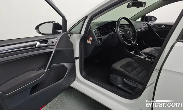 Volkswagen Golf 2014 2.0 автомат (гидро), миниатюра 10 Volkswagen Golf 2014 2.0 автомат (гидро), миниатюра 10