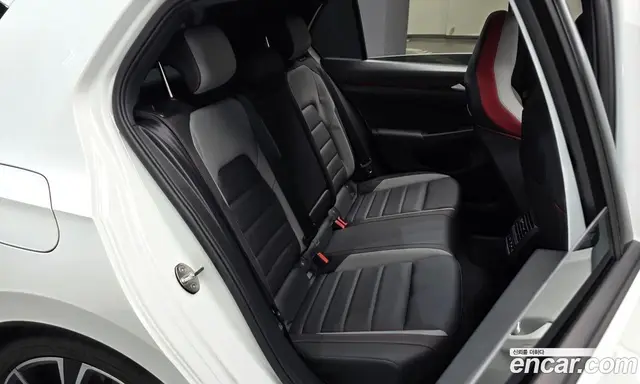 Volkswagen Golf 2023 2.0 автомат (гидро), миниатюра 10 Volkswagen Golf 2023 2.0 автомат (гидро), миниатюра 10