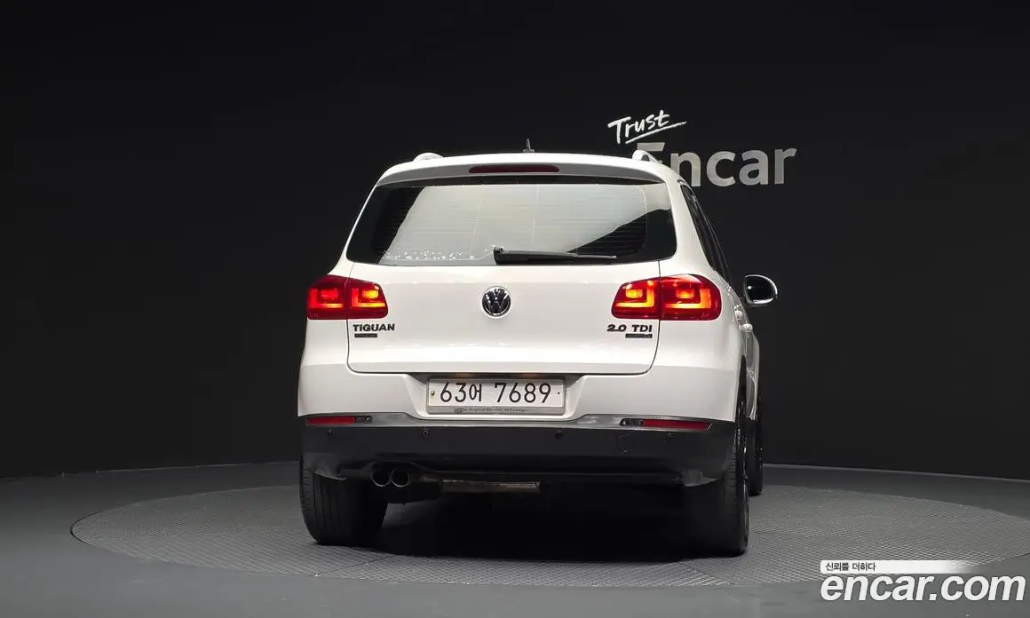 Volkswagen Tiguan 2012 2.0 автомат (гидро), фото 4