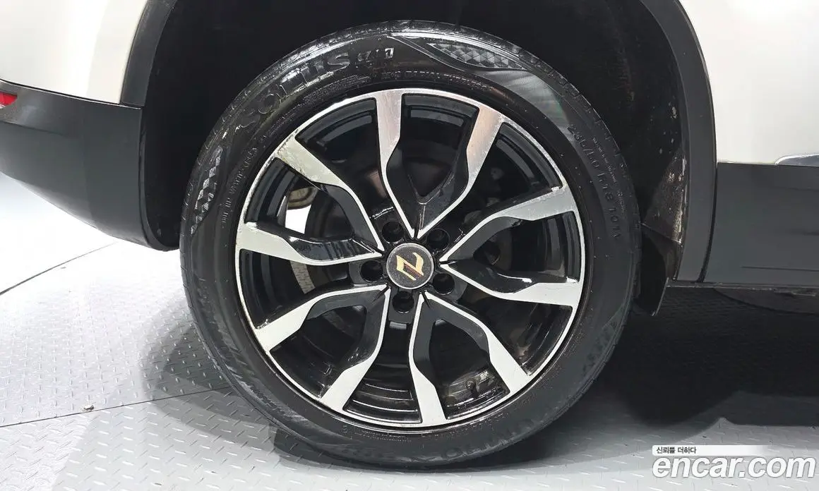 Volkswagen Tiguan 2012 2.0 автомат (гидро), фото 5
