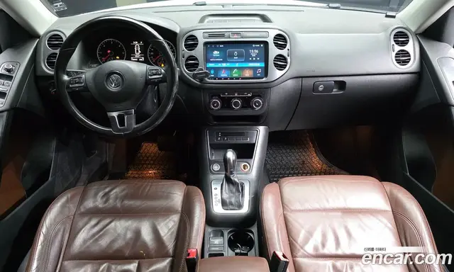 Volkswagen Tiguan 2012 2.0 автомат (гидро), миниатюра 7