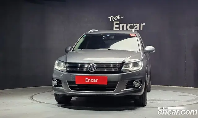 Volkswagen Tiguan 2014 2.0 автомат (гидро), миниатюра 3
