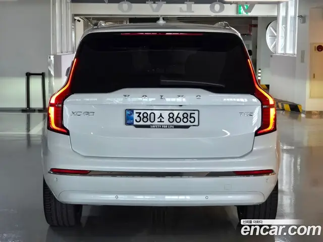 Volvo XC90 2026 2.0 автомат (гидро), миниатюра 4