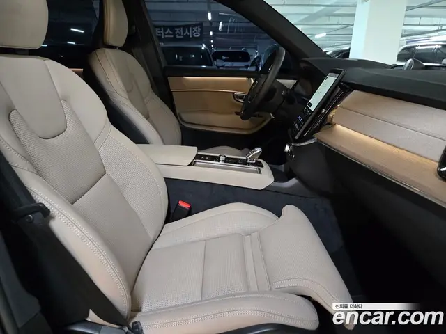Volvo XC90 2026 2.0 автомат (гидро), миниатюра 7