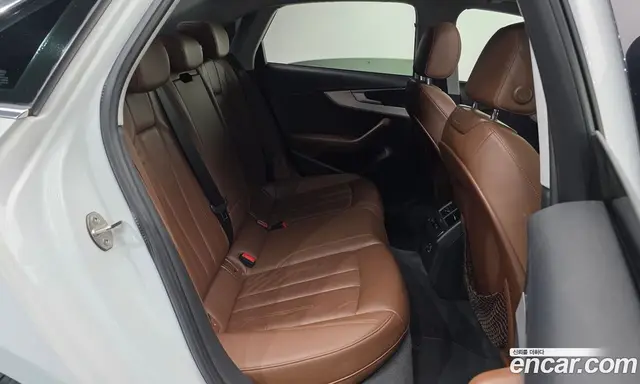 Audi A4 2018 2.0 автомат (гидро), миниатюра 12