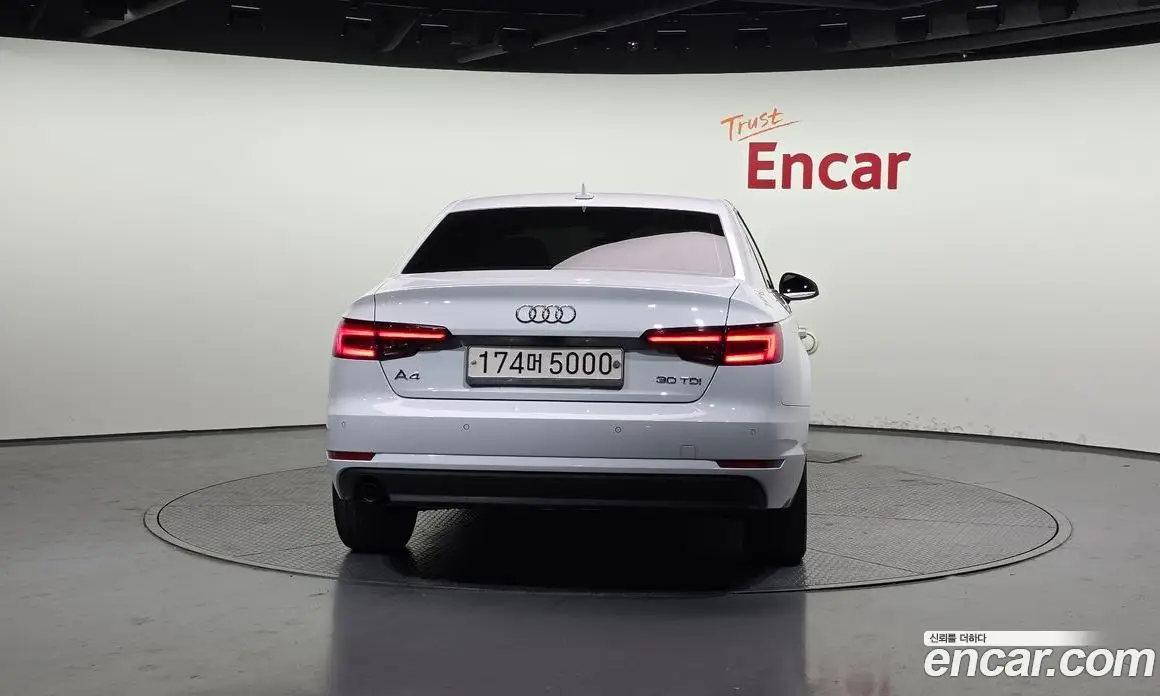 Audi A4 2018 2.0 автомат (гидро), фото 4 Audi A4 2018 2.0 автомат (гидро), фото 4