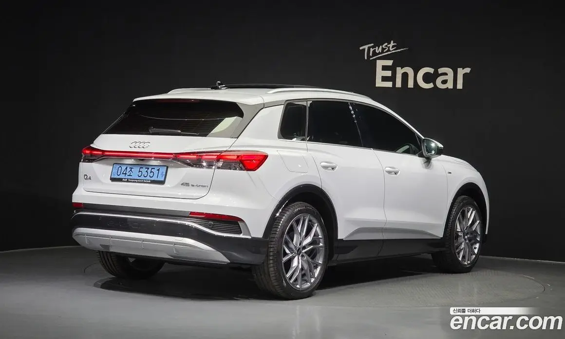Audi Q4 e-tron 2026 0.2 автомат (гидро), фото 2 Audi Q4 e-tron 2026 0.2 автомат (гидро), фото 2