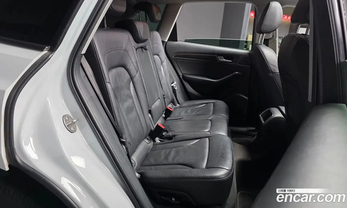 Audi Q5 2015 2.0 автомат (гидро), фото 12 Audi Q5 2015 2.0 автомат (гидро), фото 12