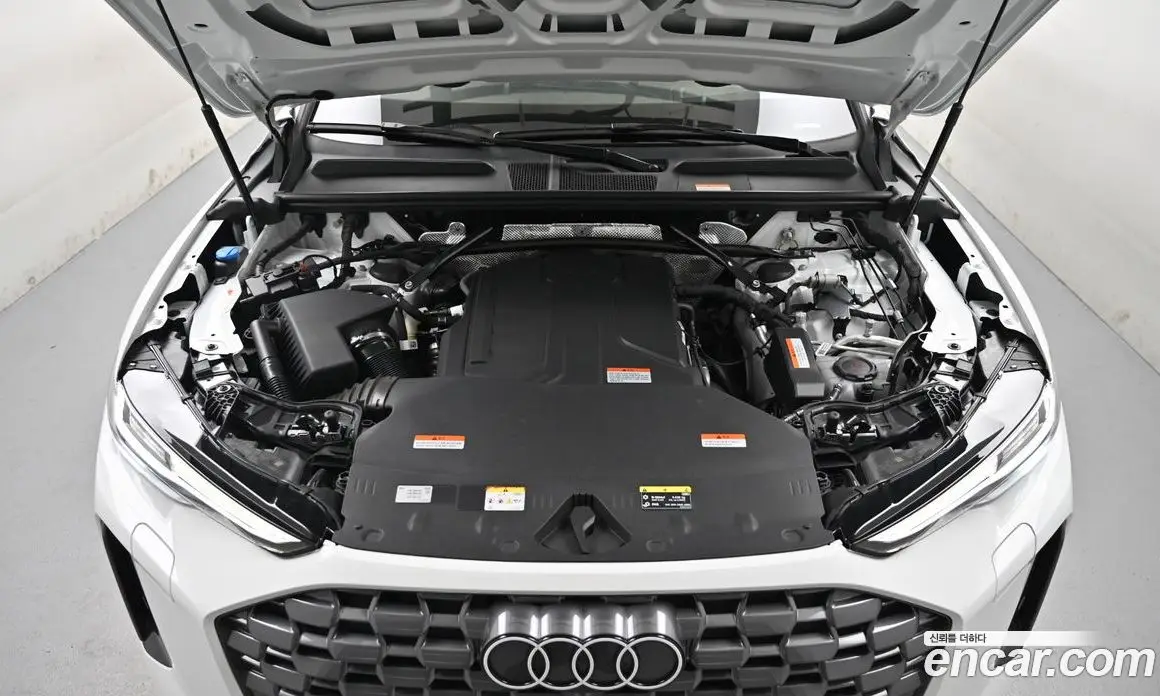 Audi Q5 2025 2.0 автомат (гидро), фото 6
