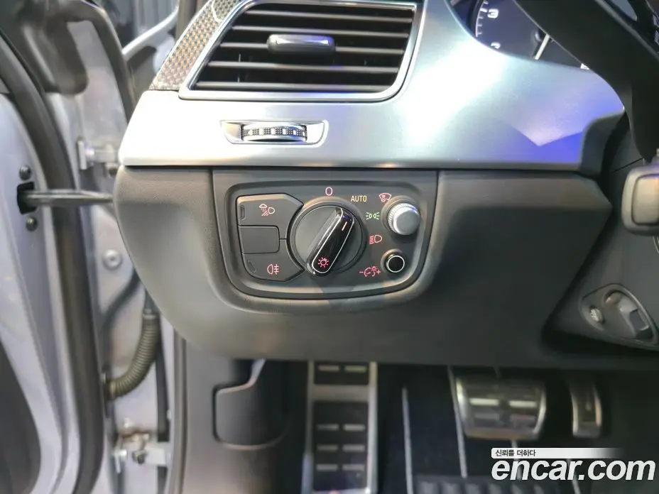 Audi S8 2014 4.0 автомат (гидро), фото 13
