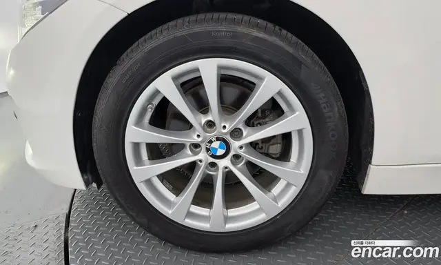 BMW 3 серия 2017 2.0 автомат (гидро), миниатюра 5