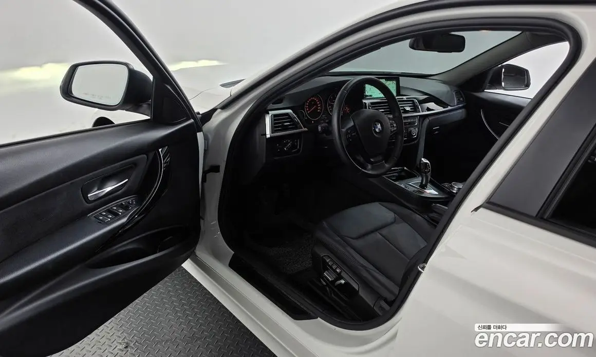 BMW 3 серия 2017 2.0 автомат (гидро), фото 10