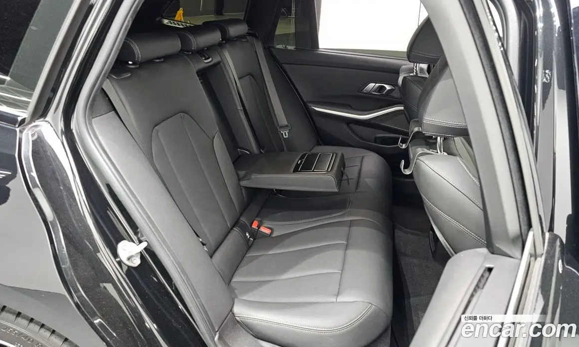 BMW 3 серия 2024 2.0 автомат (гидро), фото 12 BMW 3 серия 2024 2.0 автомат (гидро), фото 12