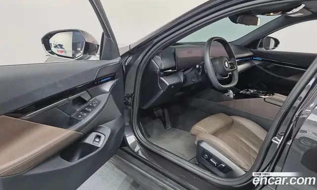 BMW 5 серия 2024 2.0 автомат (гидро), миниатюра 10 BMW 5 серия 2024 2.0 автомат (гидро), миниатюра 10