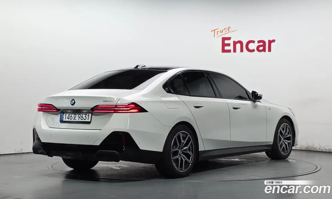 BMW 5 серия 2025 2.0 автомат (гидро), фото 3