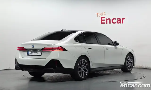 BMW 5 серия 2025 2.0 автомат (гидро), миниатюра 3