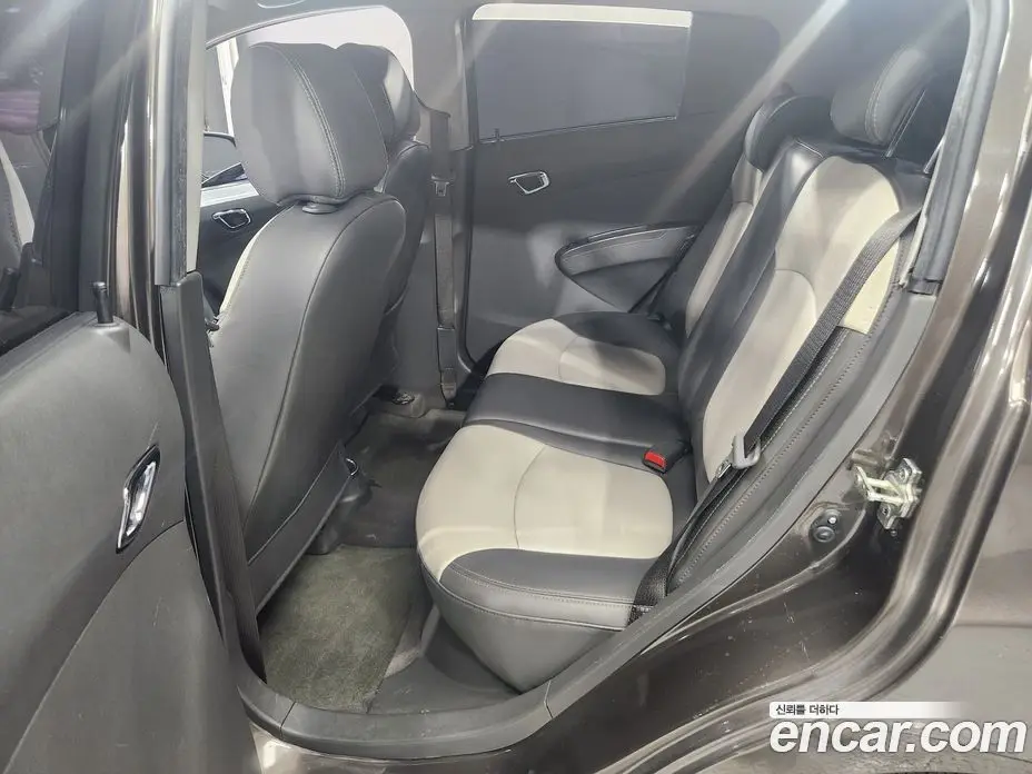 Chevrolet Spark 2011 1.0 автомат (гидро), фото 18