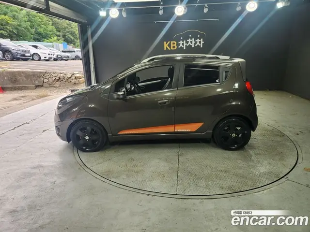 Chevrolet Spark 2011 1.0 автомат (гидро), миниатюра 3