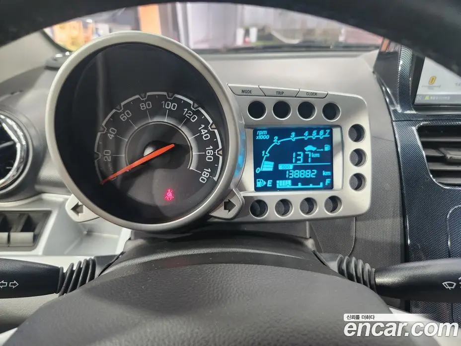 Chevrolet Spark 2011 1.0 автомат (гидро), фото 10