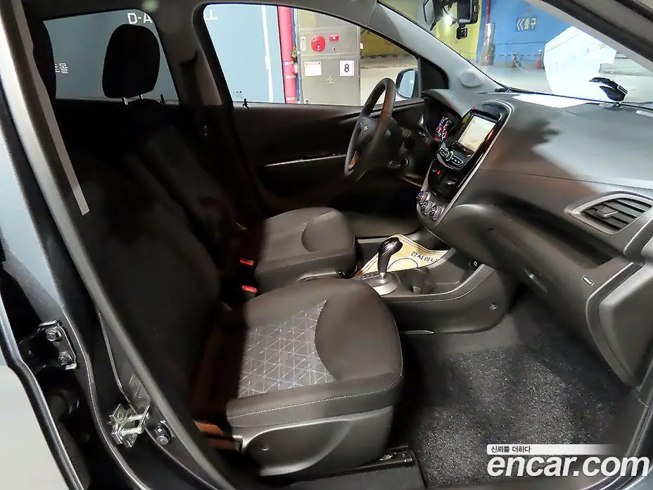 Chevrolet Spark 2019 1.0 автомат (гидро), фото 8 Chevrolet Spark 2019 1.0 автомат (гидро), фото 8