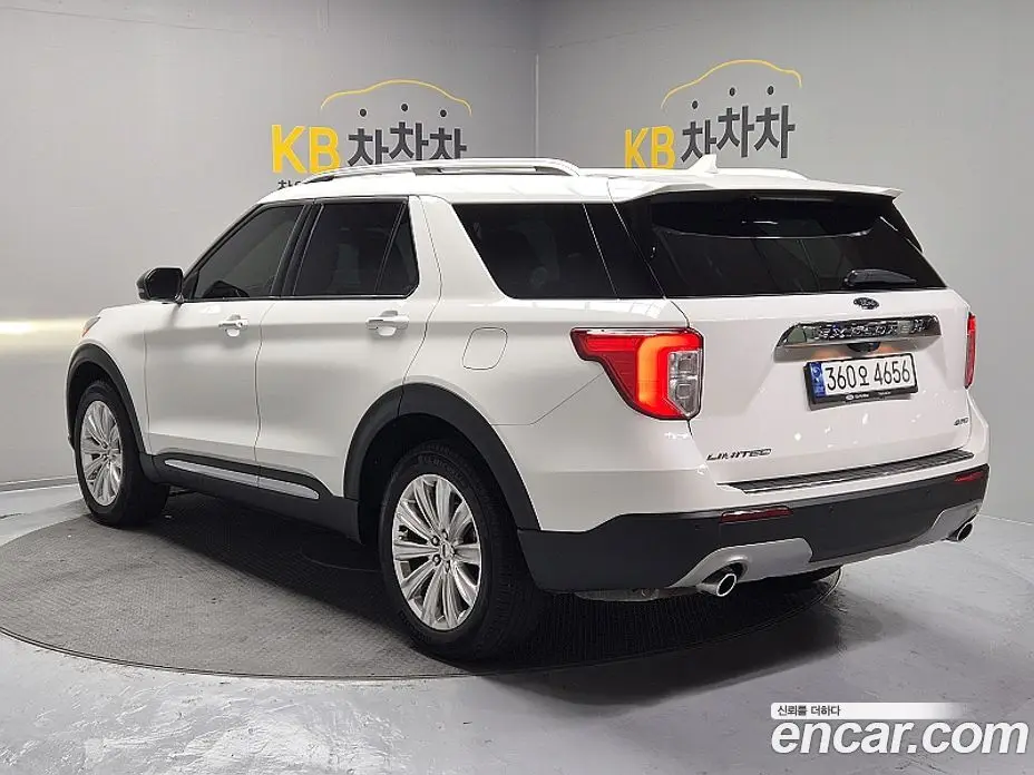 Ford Explorer 2022 2.3 автомат (гидро), фото 6