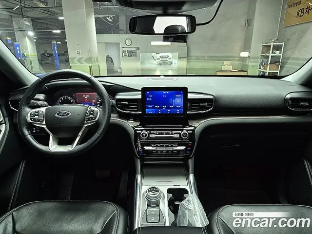 Ford Explorer 2022 2.3 автомат (гидро), миниатюра 9