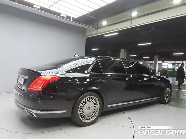 Genesis EQ900 2016 5.0 автомат (гидро), миниатюра 2
