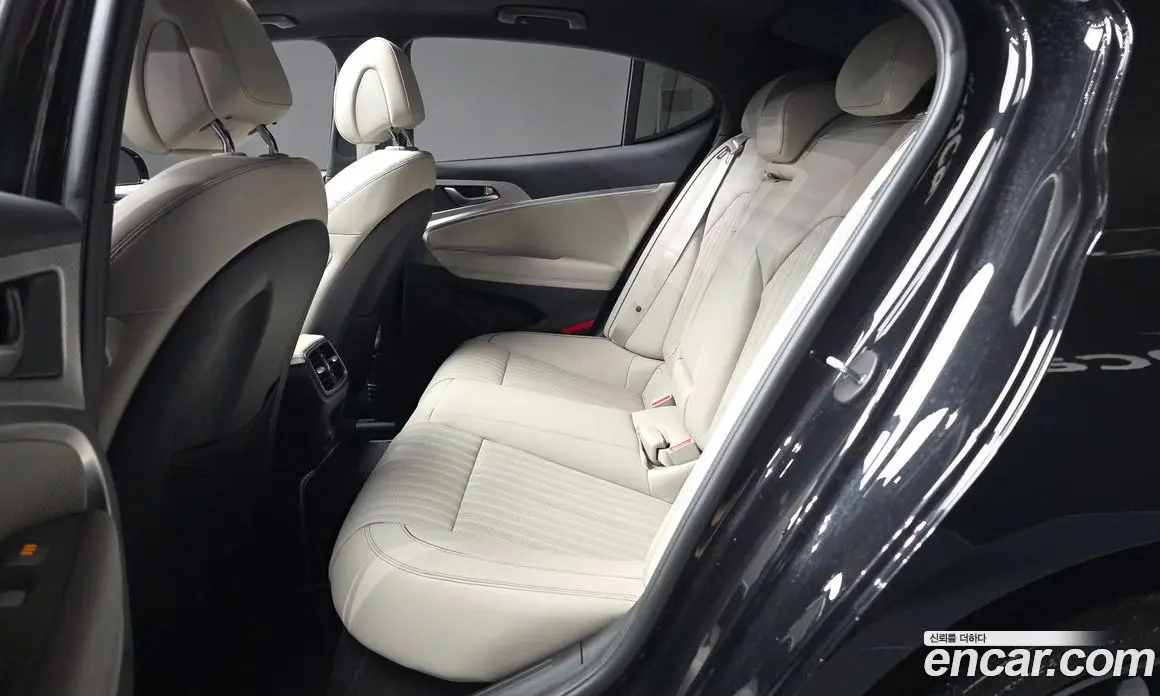 Genesis G70 2021 2.0 автомат (гидро), фото 12 Genesis G70 2021 2.0 автомат (гидро), фото 12
