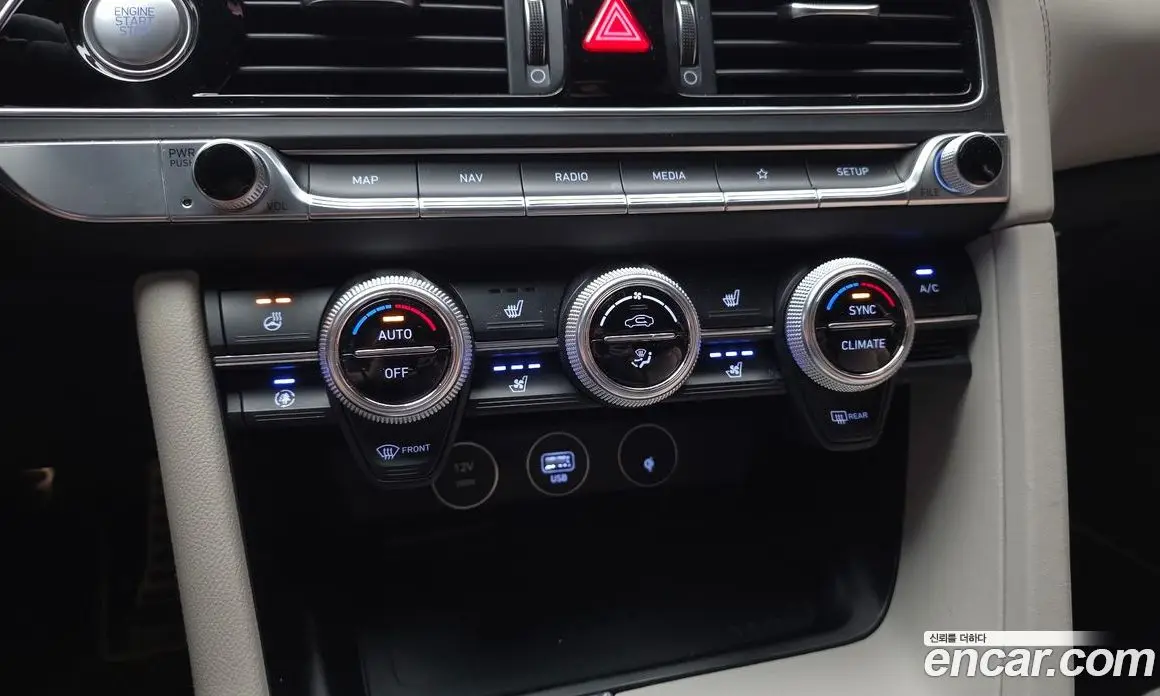 Genesis G70 2021 2.0 автомат (гидро), фото 18 Genesis G70 2021 2.0 автомат (гидро), фото 18