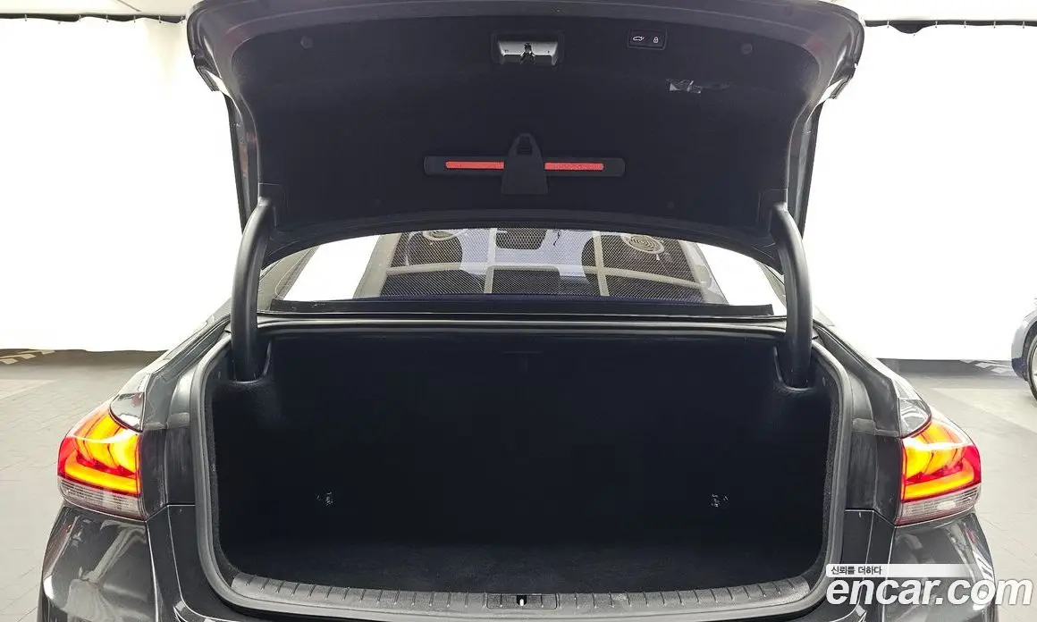 Genesis G80 2016 3.8 автомат (гидро), фото 20