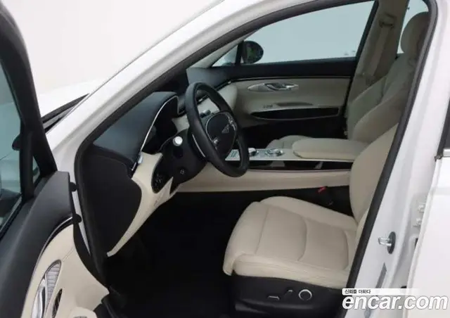 Genesis GV70 2022 2.5 автомат (гидро), миниатюра 4