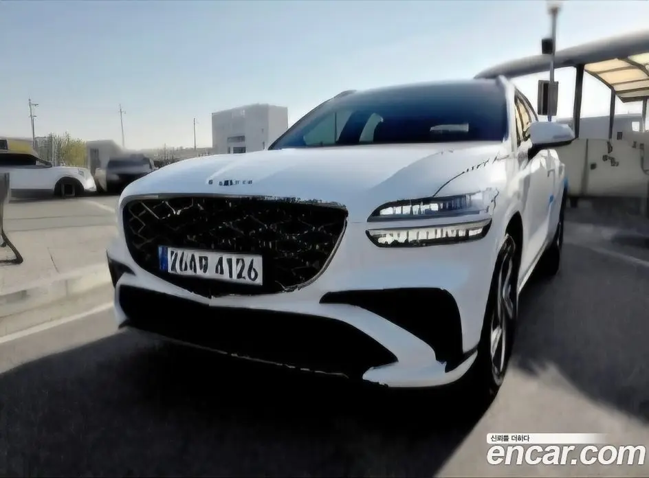 Genesis GV70 2024 2.5 автомат (гидро), фото 1 Genesis GV70 2024 2.5 автомат (гидро), фото 1
