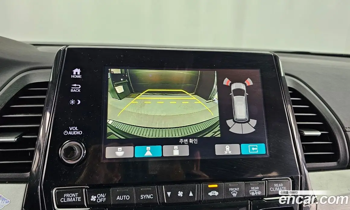 Honda Odyssey 2018 3.5 автомат (гидро), фото 15 Honda Odyssey 2018 3.5 автомат (гидро), фото 15