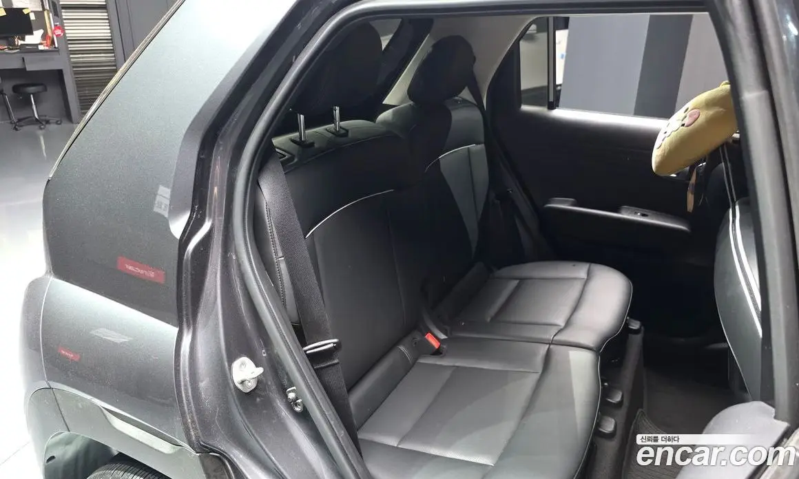 Hyundai Casper 2022 1.0 автомат (гидро), фото 12