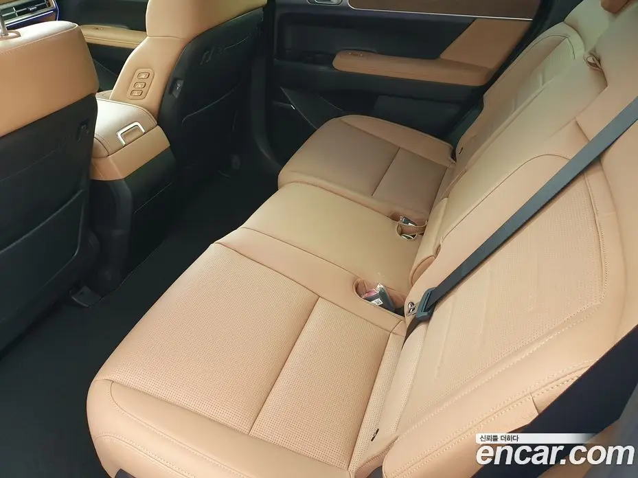 Hyundai Santa Fe 2025 1.6 автомат (гидро), фото 7