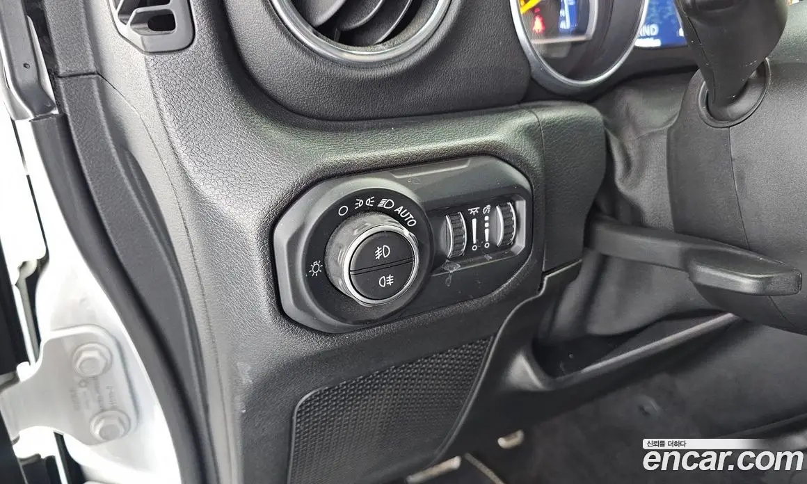 Jeep Wrangler 2021 2.0 автомат (гидро), фото 15