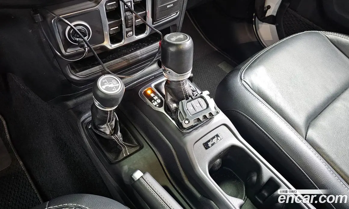 Jeep Wrangler 2021 2.0 автомат (гидро), фото 9