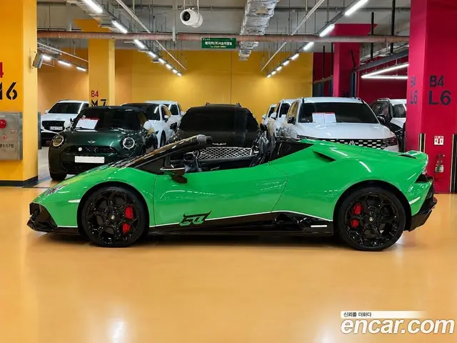 Lamborghini Huracan 2023 5.2 автомат (гидро), миниатюра 3
