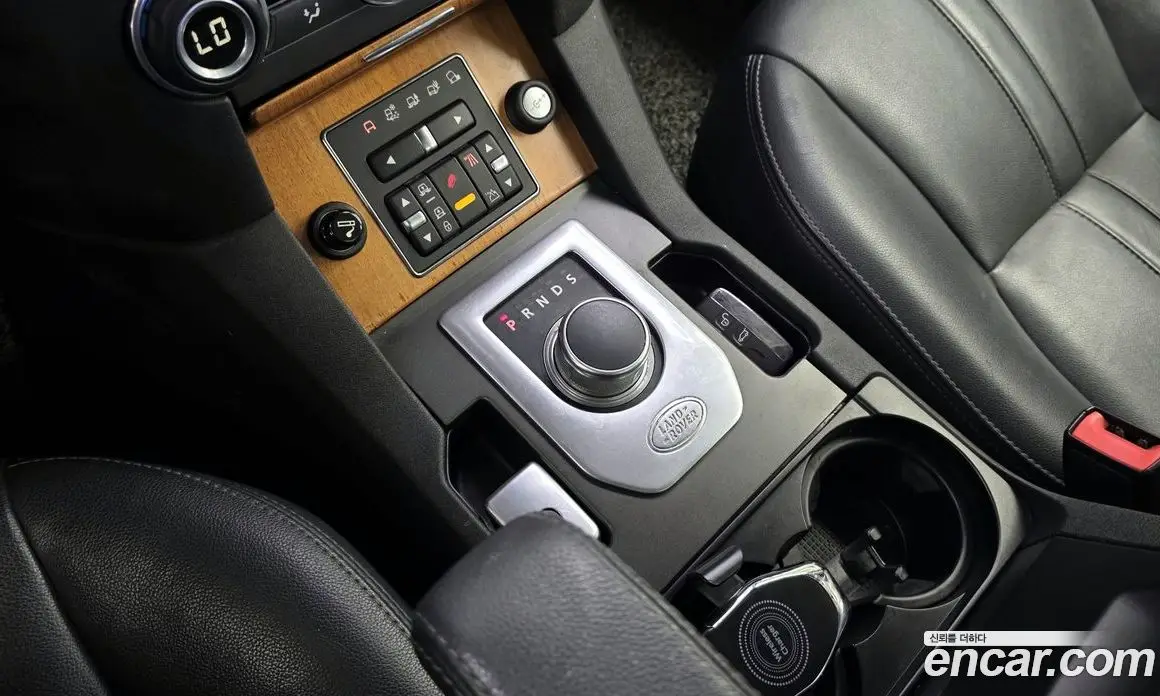 Land Rover Discovery 2013 3.0 автомат (гидро), фото 9 Land Rover Discovery 2013 3.0 автомат (гидро), фото 9