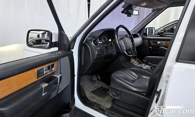 Land Rover Discovery 2013 3.0 автомат (гидро), миниатюра 10 Land Rover Discovery 2013 3.0 автомат (гидро), миниатюра 10