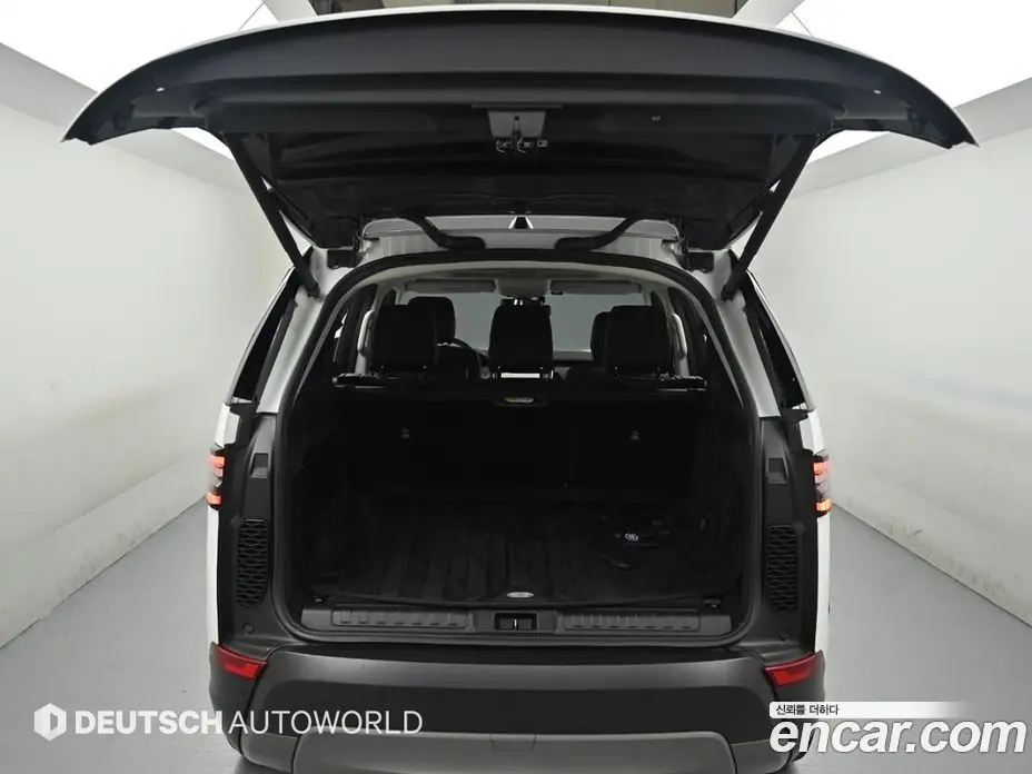 Land Rover Discovery 2019 3.0 автомат (гидро), фото 18