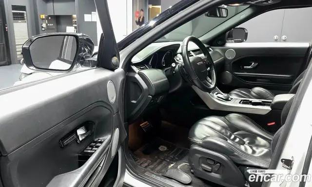 Land Rover Range Rover Evoque 2013 2.2 автомат (гидро), миниатюра 10 Land Rover Range Rover Evoque 2013 2.2 автомат (гидро), миниатюра 10