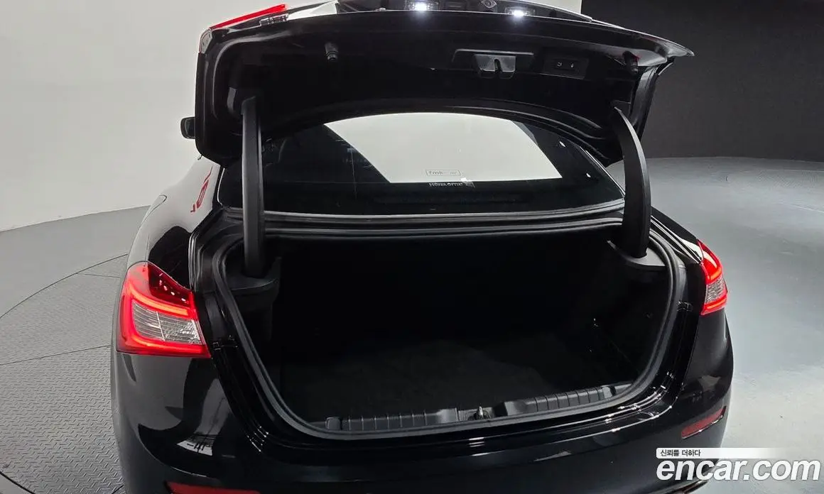Maserati Ghibli 2015 3.0 автомат (гидро), фото 20 Maserati Ghibli 2015 3.0 автомат (гидро), фото 20