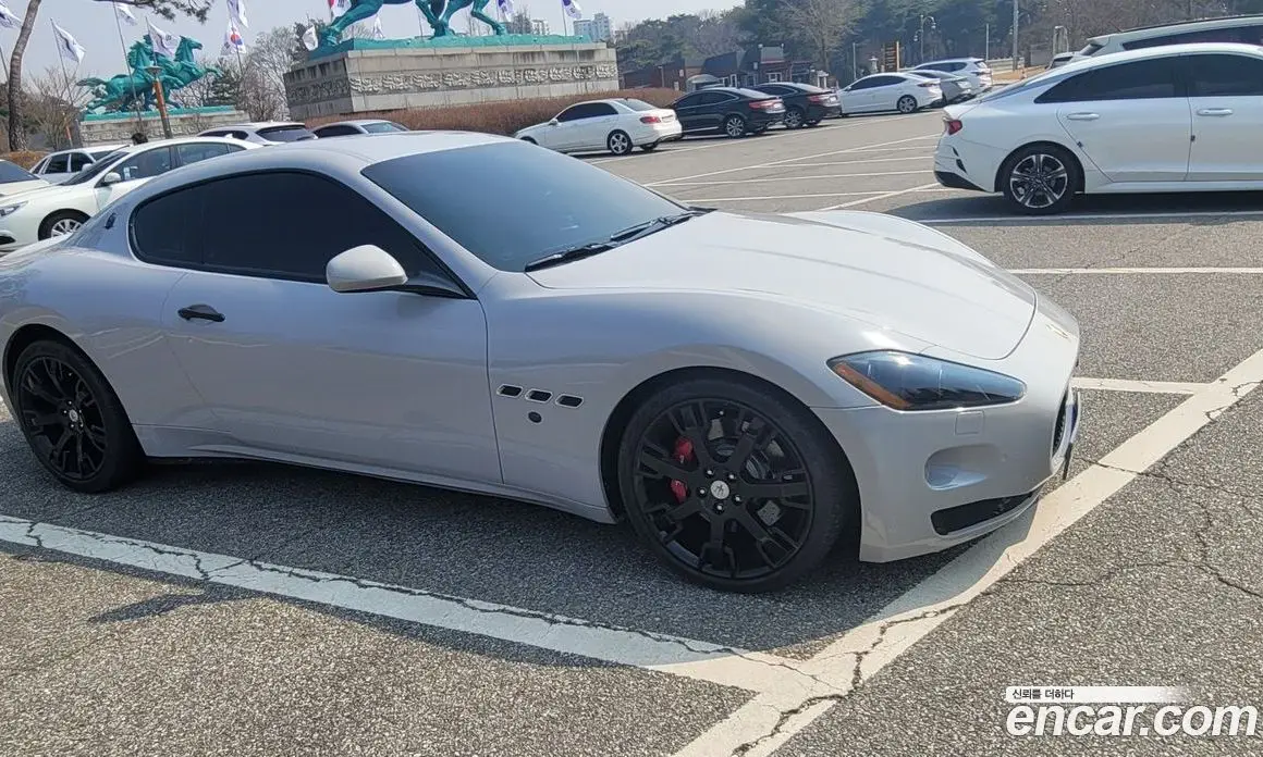Maserati GranTurismo 2010 4.7 автомат (гидро), фото 6