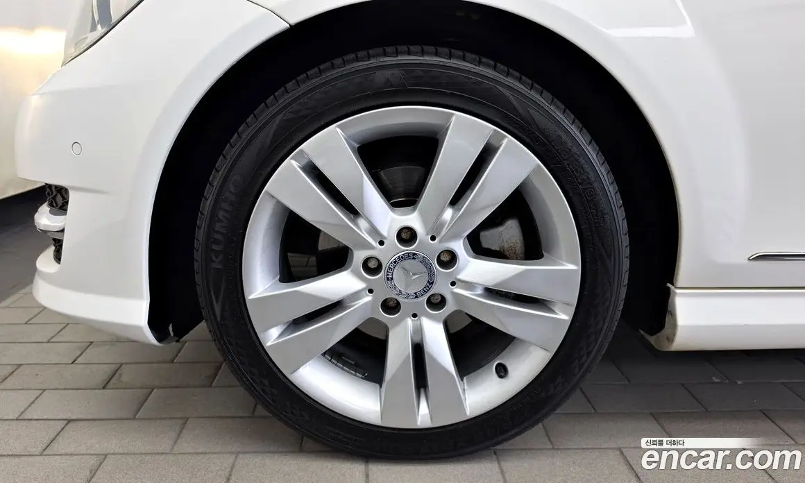 Mercedes-Benz C-Class 2012 2.5 автомат (гидро), фото 5 Mercedes-Benz C-Class 2012 2.5 автомат (гидро), фото 5