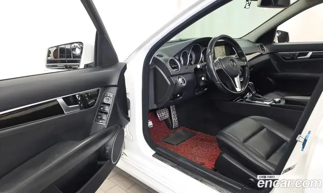 Mercedes-Benz C-Class 2012 2.5 автомат (гидро), миниатюра 10 Mercedes-Benz C-Class 2012 2.5 автомат (гидро), миниатюра 10